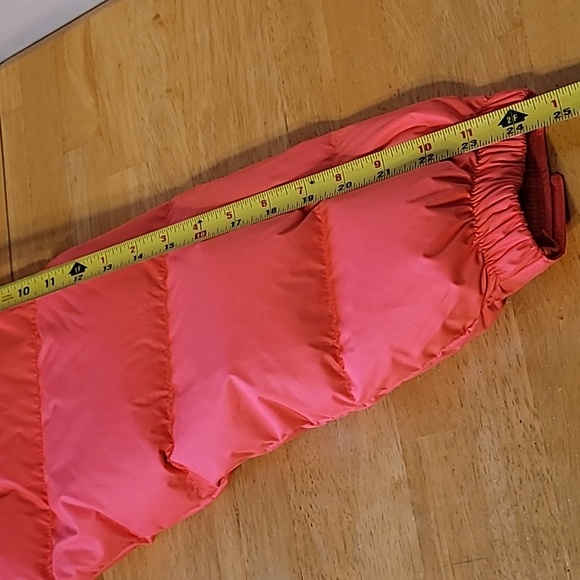 The North Face Nuptse Water Repellent 700 Fill Power Down Short Jacket - Picture 14 of 14